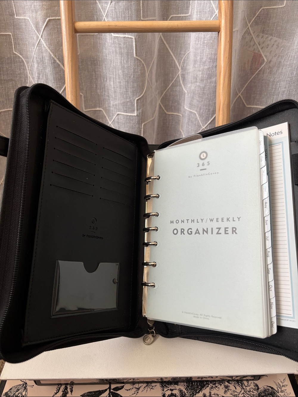 365 Organizer by Franklin Covey—Retractable Handles
